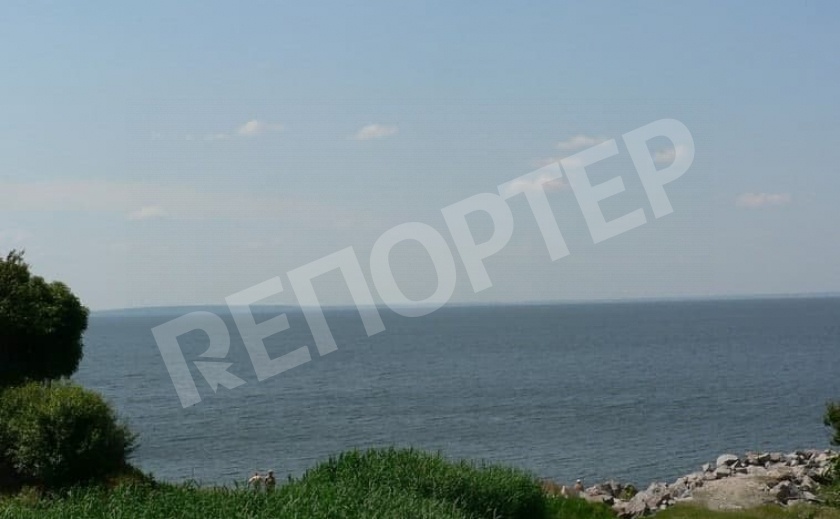 В Никополе заботятся о береговых склонах