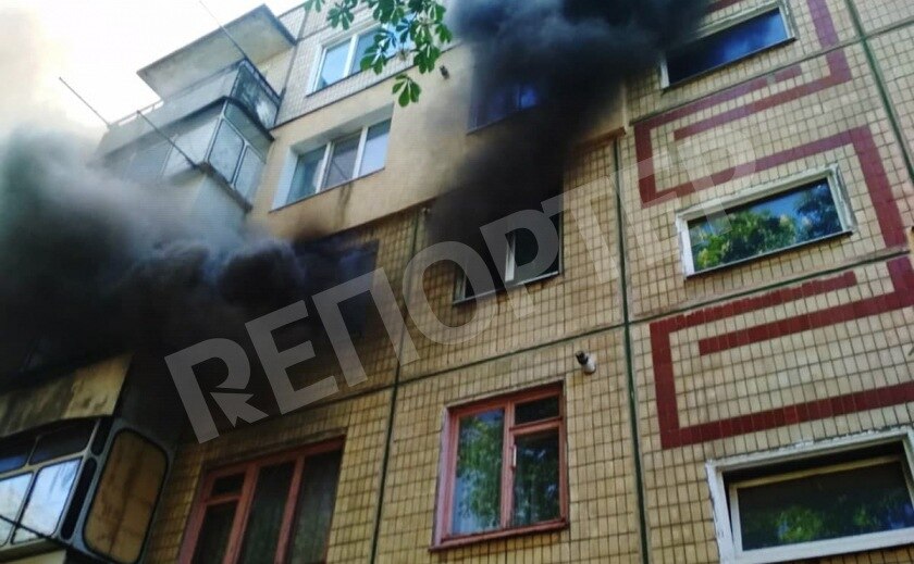 В никопольской пятиэтажке горела квартира