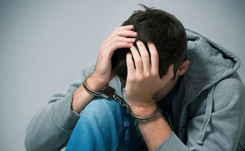 В Никополе задержали 37-летнего серийного преступника