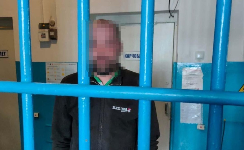 Украл у знакомых 500 тыс.грн. и купил автомобиль: по подозрению в квартирной краже полицейские Никополя задержали 32-летнего днепрянина