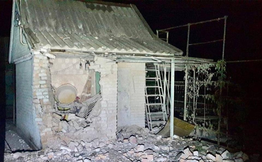 Зруйновані будинки та лінія електропередач: Стали відомі підробиці нічних обстрілів Нікополя