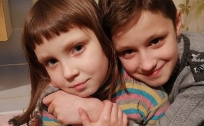 Поліція Нікополя розшукала двох дітей: 11-річну Шоботову Кіру та її 13-річного брата Шоботова Сергія