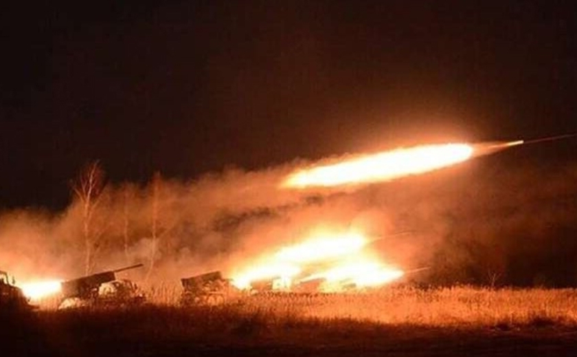 Півдесятка снарядів за вечір: безпекова ситуація на Дніпропетровщині станом на ранок 19 січня