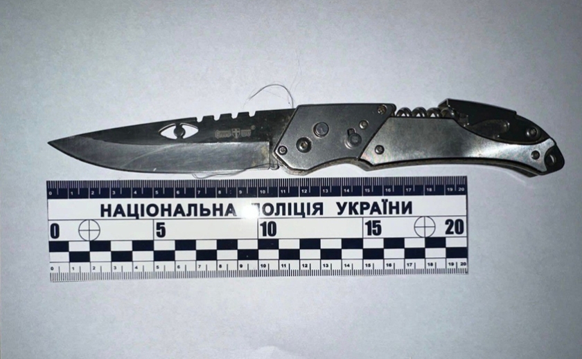 Правоохоронці Нікопольщини затримали 42-річного мешканця Покрова за розбійний напад