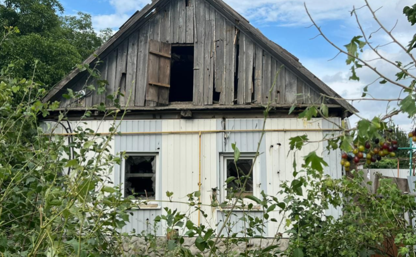 Під час ворожого артобстрілу у Нікополі постраждали двоє жінок – ОВА