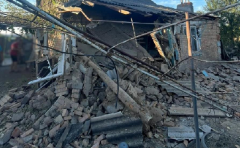 Впродовж доби до поліції Нікополя надійшло понад 30 заяв від громадян про наслідки російських обстрілів