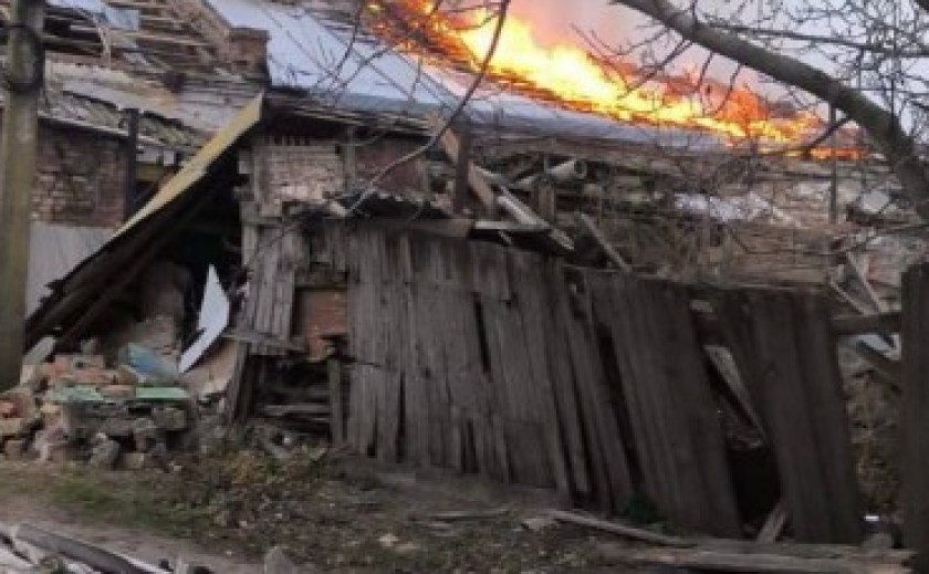 Обстріли Нікопольщини, збиті над Дніпропетровщиною безпілотники: безпекова ситуація на ранок 30 грудня
