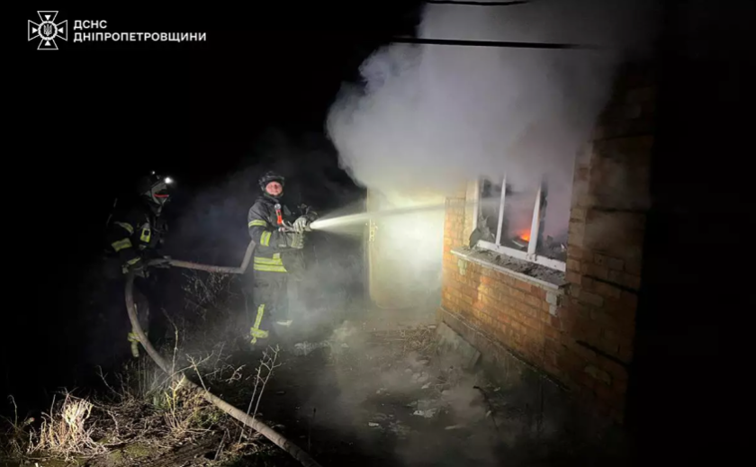 Нікопольський район: під час ліквідації пожежі вогнеборці виявили тіло чоловіка