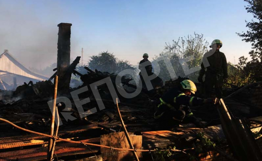 На Днепропетровщине произошел масштабный пожар в частном секторе