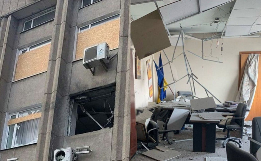 Ворожий дрон залетів в кабінет мера Нікополя: деталі Ворожий дрон залетів в кабінет мера Нікополя: деталі