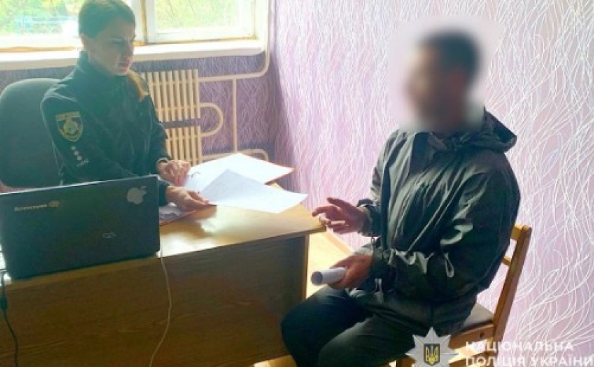 За вбивство матері поліцейські Нікопольщини затримали 34-річного чоловіка