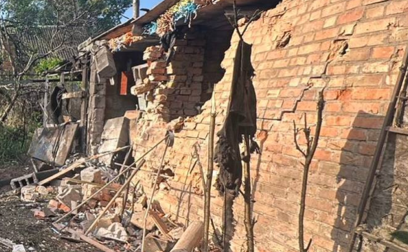 Близько двох десятків атак – ворог бив по Нікопольщині безпілотниками й артилерією Близько двох десятків атак – ворог бив по Нікопольщині безпілотниками й артилерією