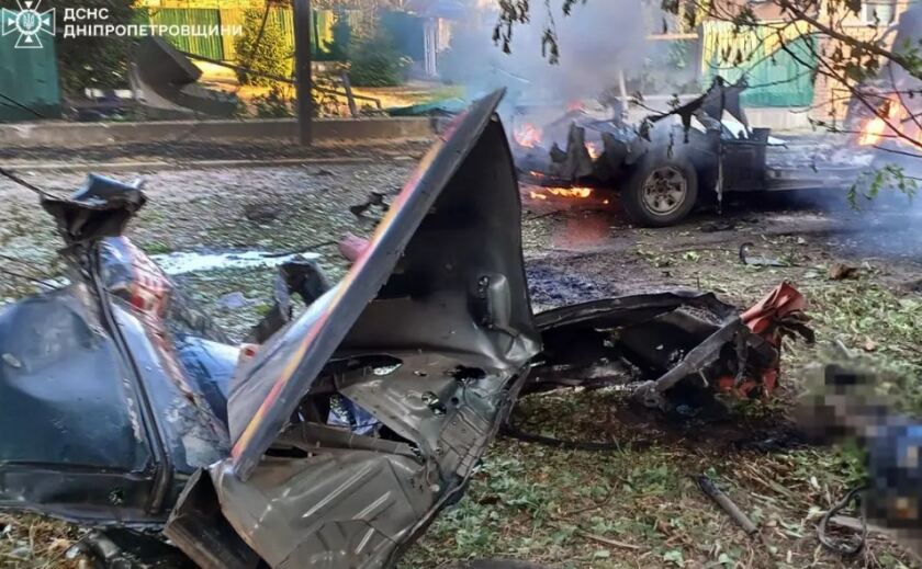 У Нікополі внаслідок удару загинув 23-річний рятувальник, а також двоє цивільних осіб