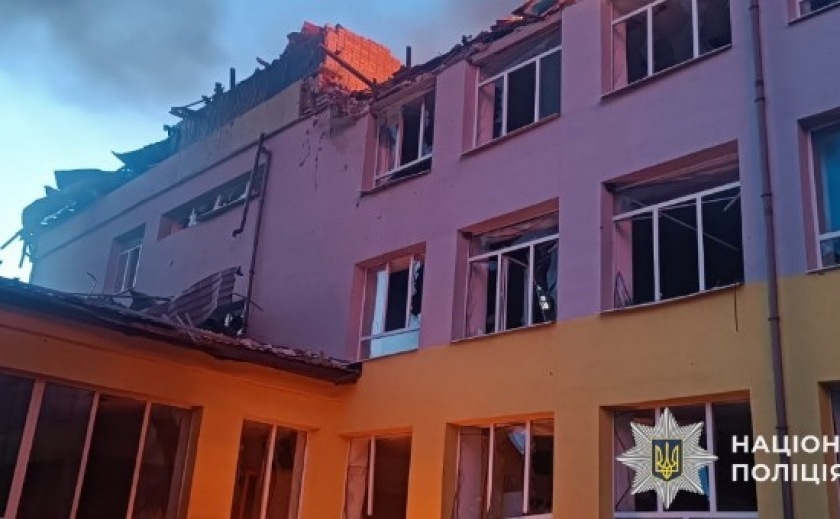 Через ворожі удари на Дніпропетровщині постраждав чоловік: поліція продовжує документувати наслідки воєнних злочинів росіян
