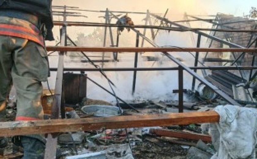 Ворог атакував Дніпропетровщину: на Нікопольщині загинула людина