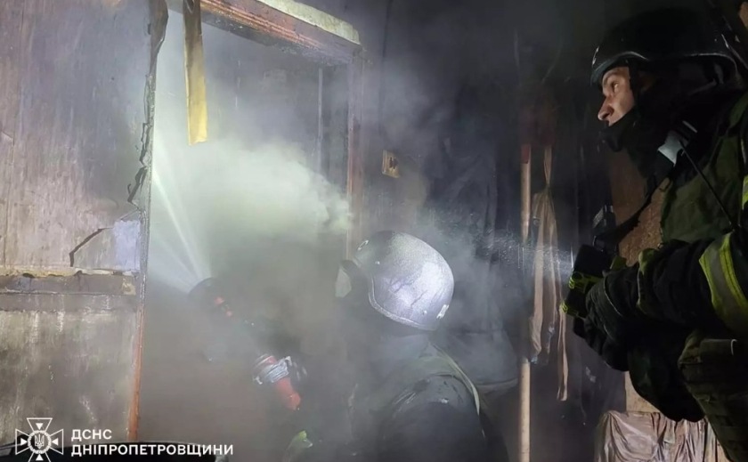 У Нікопольському районі на пожежі виявили чоловіка без ознак життя