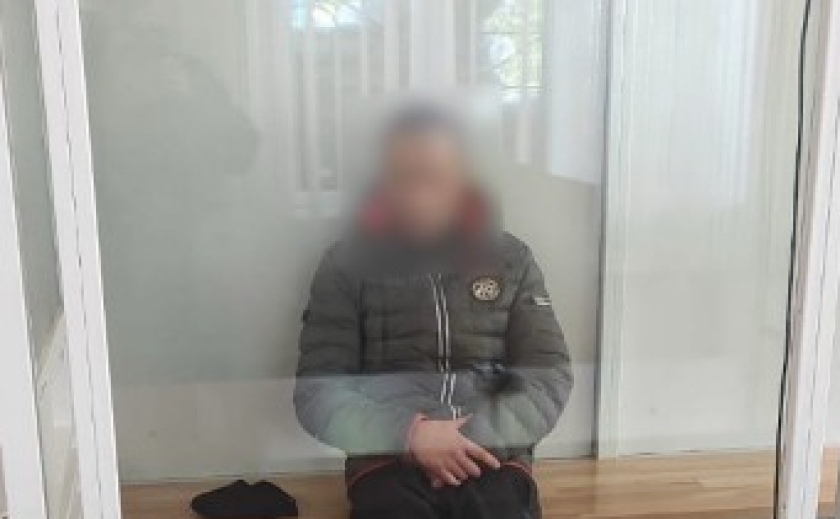 У Нікополі поліцейські затримали чоловіка за замах на вбивство 19-річного юнака