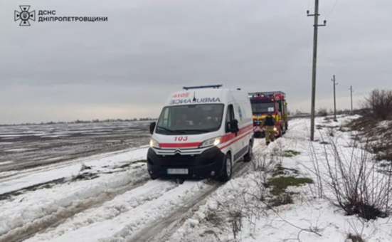 Рятувальники Нікопольщини надали допомогу медичним працівникам: подробиці