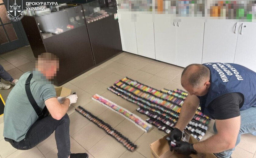 У Нікополі викрили підпільне виробництво рідин для вейпів на понад мільйон гривень