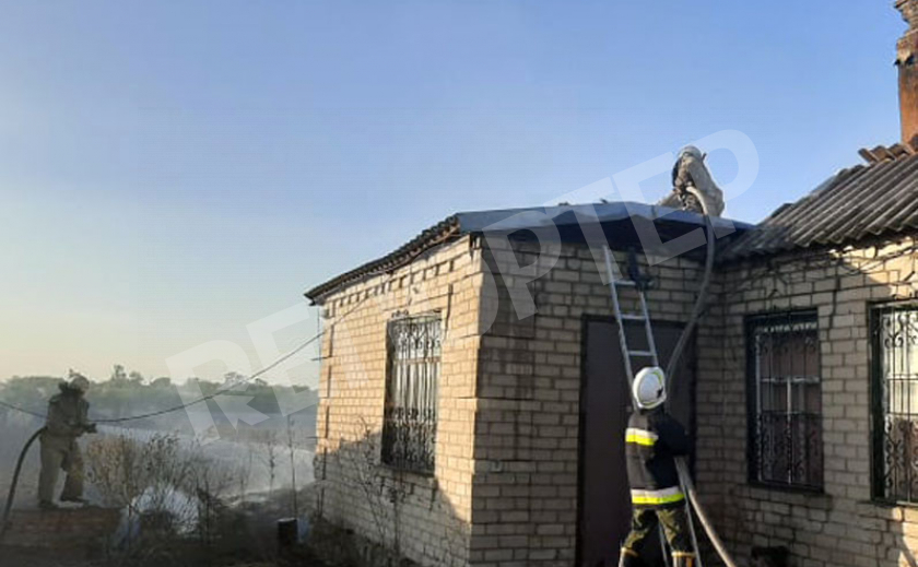 В Никопольском районе горел дом